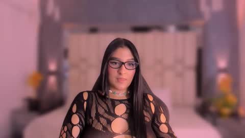 Snapshot of maria_flowers chatting on October 11, 2025, 8:07 pm  MARIA  online show from October 11, 2025, 8:07 pm