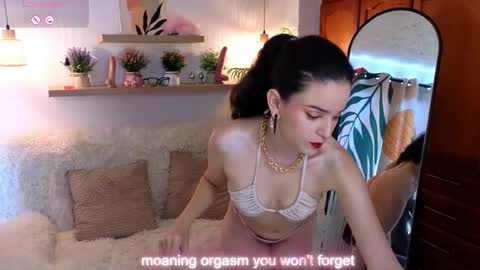 Maria Flowwer online show from February 21, 2025, 2:27 pm