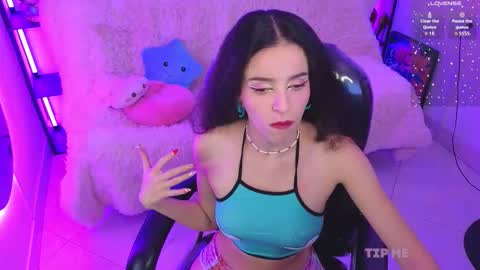 Maria Flowwer online show from December 3, 2025, 6:43 am