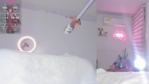 maria_jones__ online show from June 17, 2026, 5:10 am