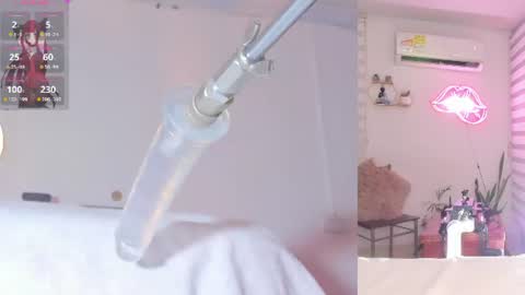 maria_jones__ online show from August 3, 2026, 3:38 am