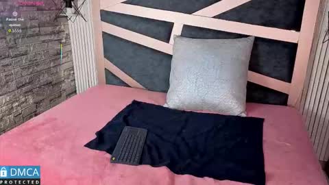 maria_twenty online show from November 8, 2025, 11:21 am