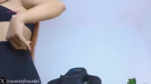 Snapshot of mariafer05 chatting on March 6, 2025, 6:05 pm Maria Fer online show from March 6, 2025, 6:05 pm