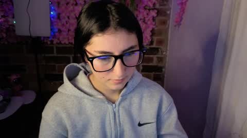Maria online show from April 28, 2026, 10:37 pm
