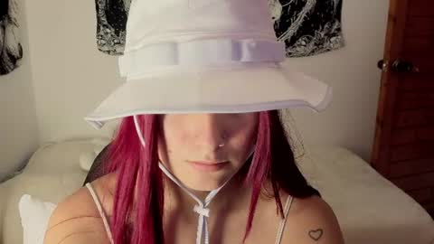 Maria online show from June 14, 2026, 8:44 pm