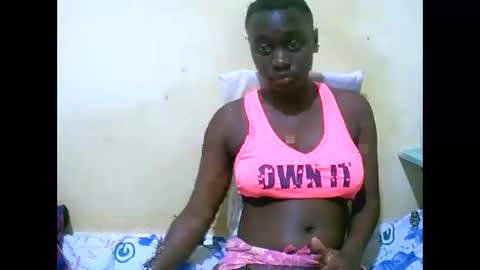 Snapshot of mariah_lovely chatting on May 17, 2026, 7:32 pm mariah_lovely online show from May 17, 2026, 7:32 pm