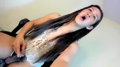 mariahah69 online show from March 19, 2026, 3:16 pm