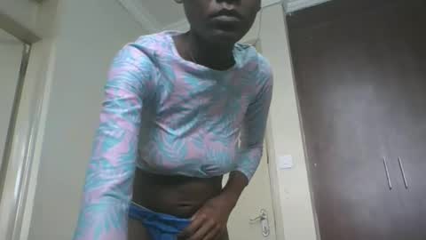 mariahsexy4u online show from April 24, 2026, 9:23 am