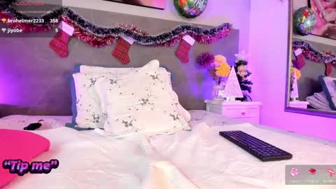 Snapshot of mariajo_sex_ chatting on December 27, 2024, 6:53 pm MARIAJO Dont forget that Mariajosexy20 online show from December 27, 2024, 6:53 pm