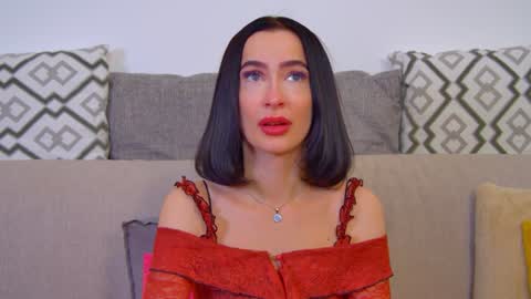 MariaMenson online show from December 4, 2024, 9:02 pm