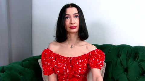 MariaMenson online show from December 6, 2024, 6:26 am