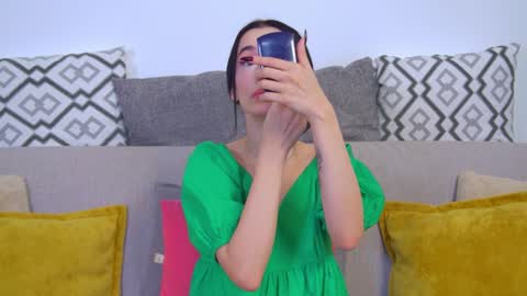 MariaMenson online show from December 7, 2024, 6:21 am