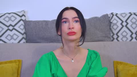 MariaMenson online show from December 7, 2024, 9:28 am