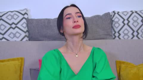 MariaMenson online show from December 7, 2024, 12:35 pm