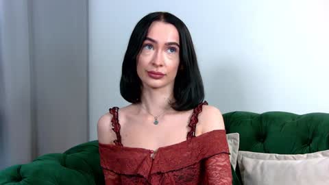 MariaMenson online show from December 10, 2024, 9:33 pm