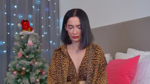 MariaMenson online show from December 11, 2024, 7:25 pm