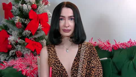 MariaMenson online show from January 15, 2025, 9:41 pm