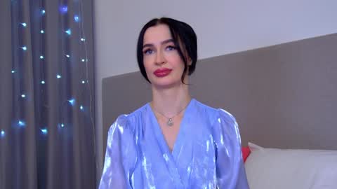 MariaMenson online show from January 23, 2025, 11:58 pm