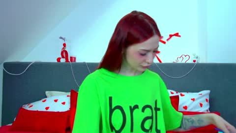 MariaMenson online show from May 5, 2026, 6:21 am