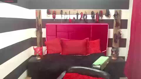 Snapshot of marian_ran_ chatting on September 24, 2025, 5:00 am Marian online show from September 24, 2025, 5:00 am