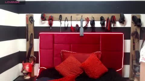 Snapshot of marian_ran_ chatting on October 21, 2025, 5:08 am Marian online show from October 21, 2025, 5:08 am