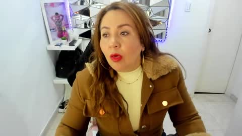Snapshot of mariana01_m chatting on July 29, 2026, 11:52 am mariana01_m online show from July 29, 2026, 11:52 am