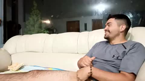 Mariana online show from February 15, 2026, 3:47 am