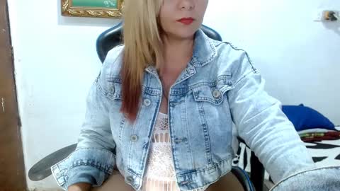 mariana995649 online show from February 7, 2025, 4:35 pm