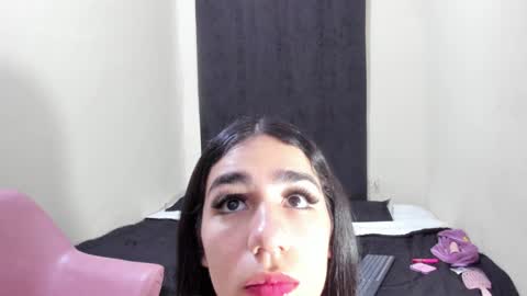 mariana_16_ online show from January 8, 2025, 1:52 pm