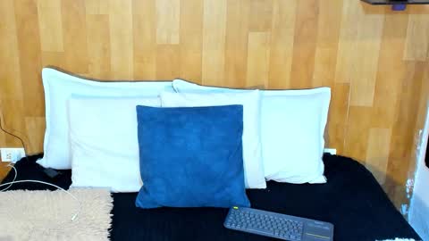 Mariana Angel online show from October 23, 2025, 6:28 pm