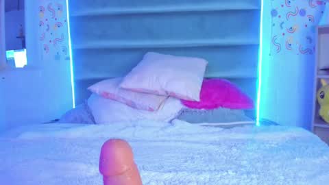 Snapshot of mariana_babe_ chatting on March 7, 2025, 12:23 pm mariana_babe_ online show from March 7, 2025, 12:23 pm