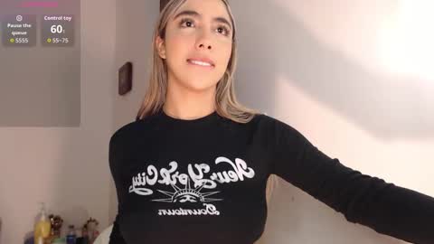 Mariana online show from September 25, 2025, 12:14 am