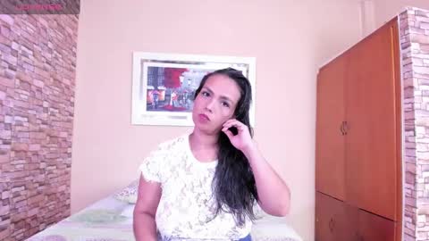 mariana mauricio online show from March 10, 2025, 2:50 am