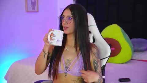 Snapshot of mariana_monroe04 chatting on March 11, 2026, 7:31 pm Mariana online show from March 11, 2026, 7:31 pm