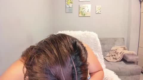    online show from September 23, 2025, 10:35 pm