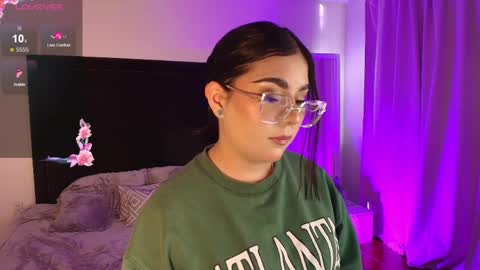 Snapshot of mariana_owen chatting on May 26, 2026, 12:01 pm online show from May 26, 2026, 12:01 pm
