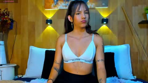Mariana Angel online show from May 6, 2026, 4:01 pm