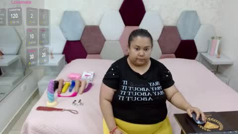 mariana online show from April 30, 2026, 8:57 pm