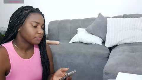 marianaee online show from September 29, 2025, 5:12 am