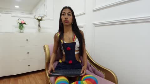 Snapshot of marianagarcia_1 chatting on October 13, 2025, 6:19 pm Mariana Garcia online show from October 13, 2025, 6:19 pm