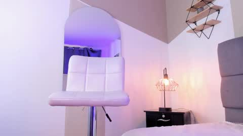 Mariana online show from December 3, 2024, 10:18 pm