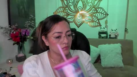 Mariana Lopez online show from February 7, 2025, 6:03 am