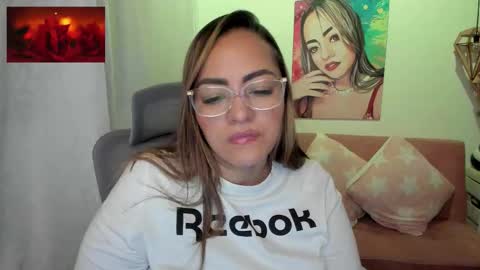 Mariana Lopez online show from September 15, 2025, 1:38 am