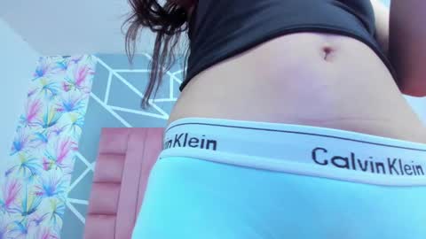 Snapshot of marianamanson chatting on February 19, 2025, 10:53 pm Mariana Manson online show from February 19, 2025, 10:53 pm