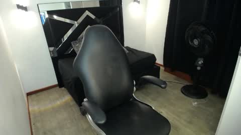 Mariana online show from May 15, 2026, 5:58 am