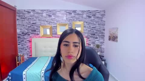 Snapshot of marianaxxx__ chatting on January 12, 2025, 12:28 am Mariana online show from January 12, 2025, 12:28 am