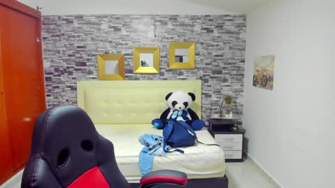 Snapshot of marianaxxx__ chatting on January 17, 2025, 8:33 pm Mariana online show from January 17, 2025, 8:33 pm