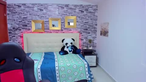Snapshot of marianaxxx__ chatting on January 21, 2025, 12:36 am Mariana online show from January 21, 2025, 12:36 am