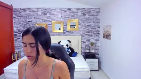 Snapshot of marianaxxx__ chatting on March 3, 2025, 7:39 pm Mariana online show from March 3, 2025, 7:39 pm