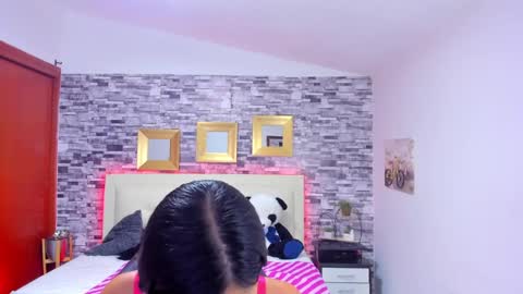 Snapshot of marianaxxx__ chatting on March 4, 2025, 11:00 pm Mariana online show from March 4, 2025, 11:00 pm